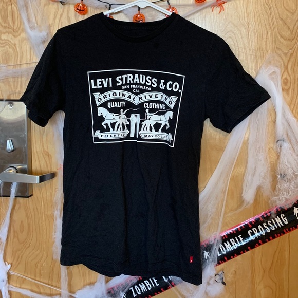 Shirt - Picture 1 of 5